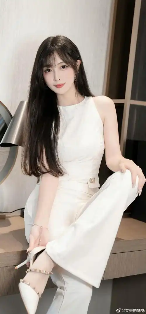 内个看片热门内容聚合服务场景